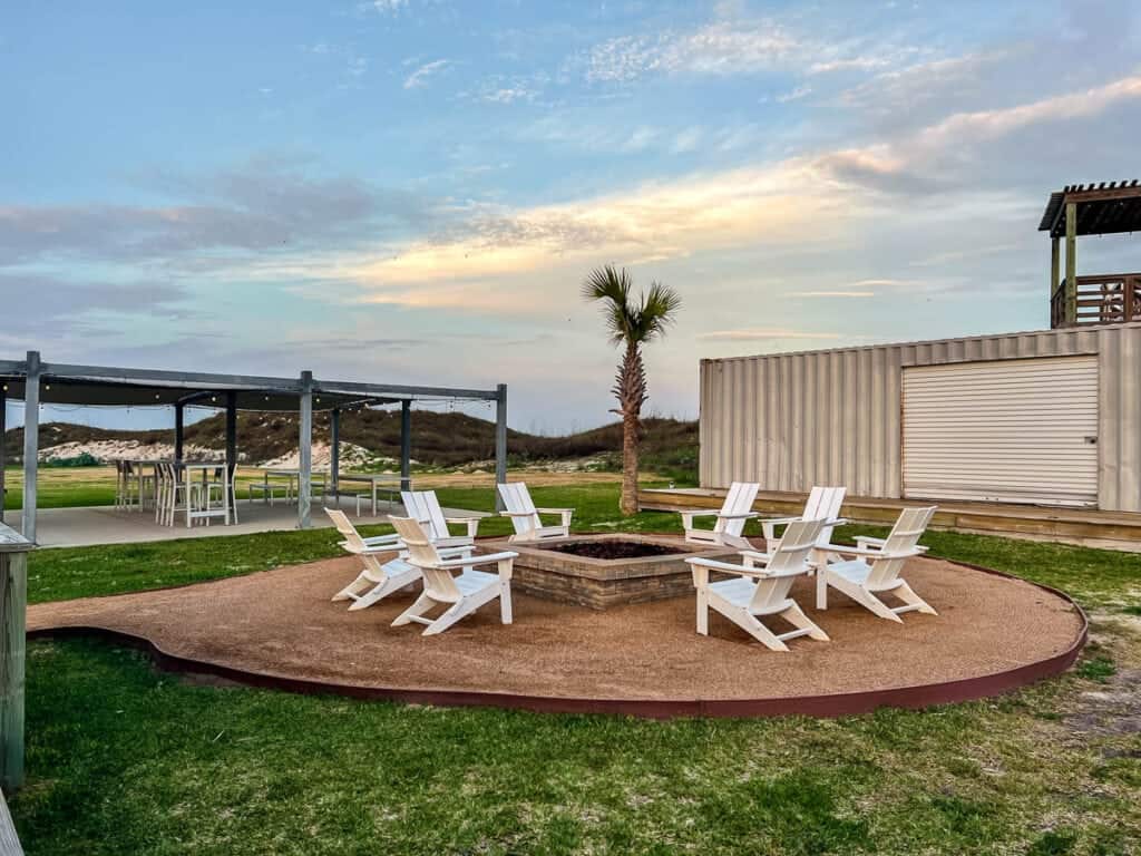 Lively Beach Fire pit