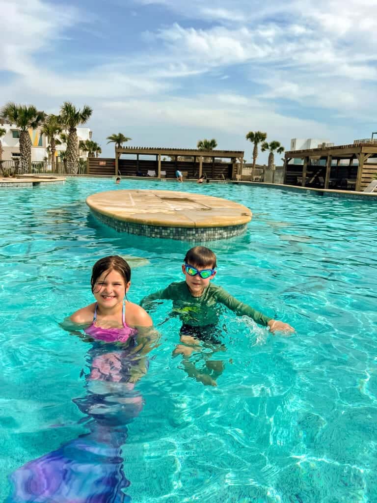 Lively Beach Resort Pool